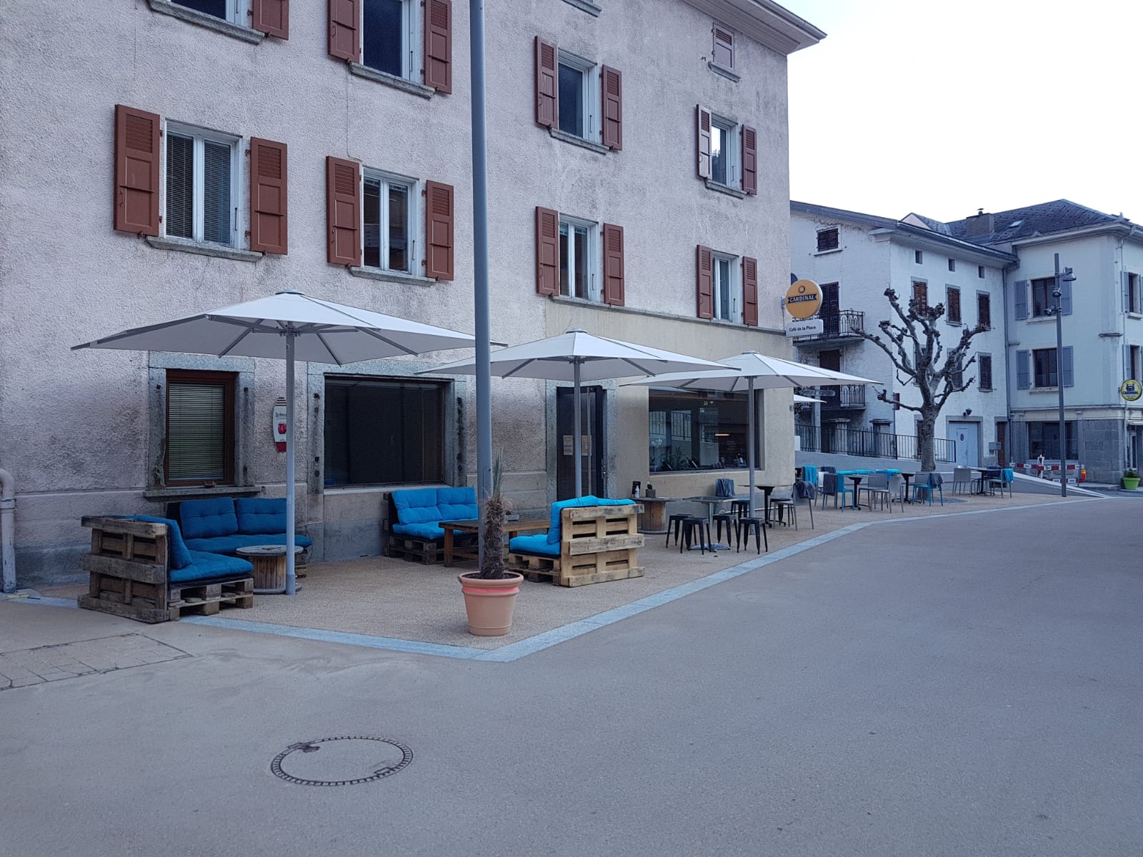 La terrasse coté Chemin